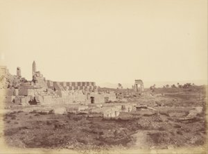 Panoramica di Karnak inclusa la Passeggiata Coperta di Tuthmosis III da Théodule Devéria