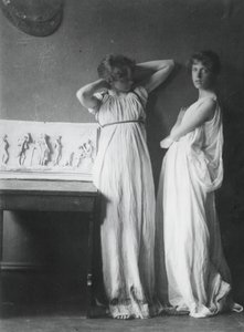 Modelli non identificati in costumi greci, c. 1883 da Thomas Eakins