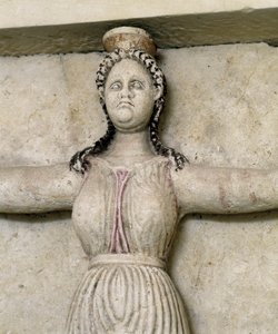Tomba trace di Sveshtari, (dettaglio) di una statua di donna in Atlante, III secolo a.C. (scultura in pietra) da Thracian Thracian
