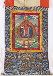 Dakini, dipinto del XIX secolo, bordi tessili del XVIII e XIX secolo da Tibetan School