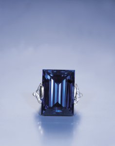 Zaffiro Rockefeller (diamanti, zaffiro e platino)