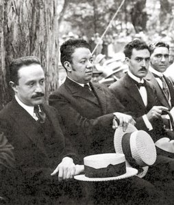 Jose Vasconcelos e Diego Rivera durante un evento all