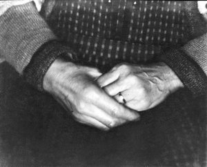 Le mani di Assunta Modotti, San Francisco, 1923 da Tina Modotti
