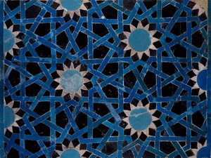 Pannello in maiolica decorato con motivi geometrici da Konya, Turchia, Civiltà Selgiuchide da Turkish School