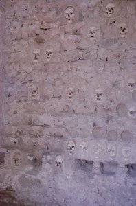 La torre dei teschi
