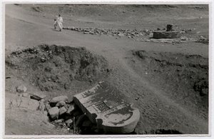 Frammenti di stele, Axum, Etiopia, fotografia di Ugo Monneret de Villard da Ugo Monneret de Villard