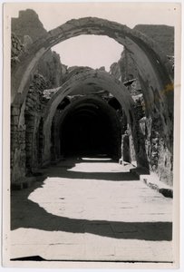 Galleria 94 rivolta a sud, Monastero di San Simeone, Assuan, Egitto, fotografia di Ugo Monneret de Villard