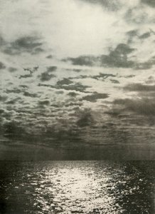 Un effetto di nuvole prima che il mare si congelasse, c1908 da Unbekannt