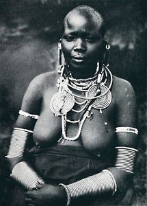 Una matrona Masai da Unbekannt