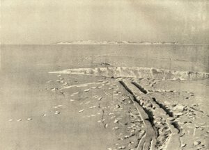 Una crepa tipica su superficie piana, c1908, 1909 da Unbekannt