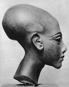 Una figlia del re Ikhnaton, 1936