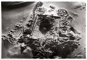 Vista aerea degli scavi archeologici vicino a Saqqara, Egitto, 1931 1933