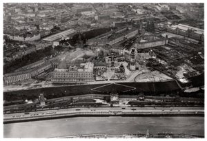 Vista aerea del Cremlino, Mosca, URSS, da un dirigibile, 1930-1933 da Unbekannt