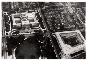 Veduta aerea della Biblioteca del Congresso, Washington DC, USA, da un dirigibile, 1928 1933 da Unbekannt