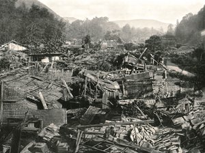 Dopo il terremoto, Gifu, Giappone, 1895 da Unbekannt