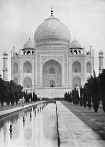 Agra. Il Taj Mahal vista ravvicinata, c1910