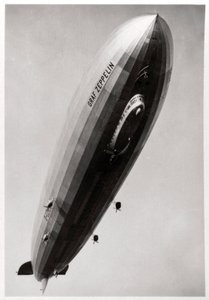 Dirigibile LZ127 Graf Zeppelin, visto dal basso, 1933 da Unbekannt