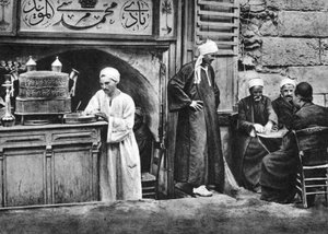 Una casa del caffè araba, Il Cairo, Egitto, c1920s da Unbekannt