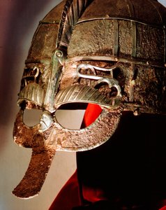 Elmo anglosassone dal tesoro di Sutton Hoo da Unbekannt