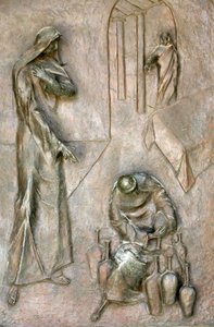 Scultura sulla porta della basilica dell