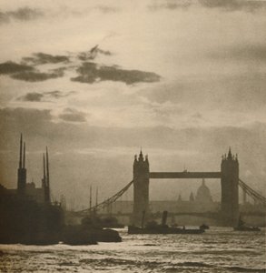 Come le navi vedono Londra dal Pool, c1935 da Unbekannt