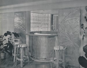 Bar nella casa del signor e della signora Miles Gray, 1942 da Unbekannt