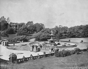 Fontana di Bethesda, Central Park, New York, c1897