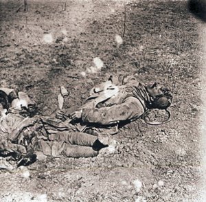 Corpi di soldati morti, c1914-c1918