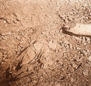 Corpo di soldato morto, Verdun, nord della Francia, c1914-c1918