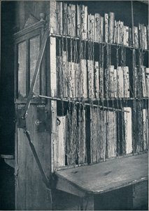 Libreria, XV secolo, con alcune edizioni successive, e cornice del catalogo, XVII secolo, c1931