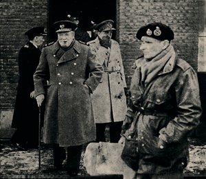 Il Primo Ministro Britannico Visita il Fronte Occidentale, 1944
