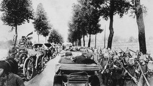 Strada trafficata, Prima Guerra Mondiale, 1915 da Unbekannt