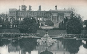 Castle Ashby, Northants: lato sud, con fontana da Unbekannt