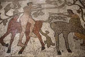 Mosaico della navata centrale sul pavimento del duomo di Otranto: cavalieri, Otranto, Italia da Unbekannt