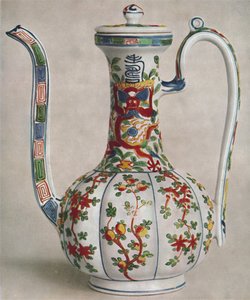 Brocca di porcellana cinese con decorazione a cinque colori. Periodo di Wan Li, 1573-1619, 1928 da Unbekannt