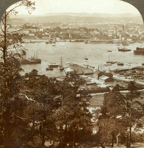 Christiania e il suo porto affollato, N.W. dall