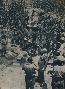 Churchill con truppe britanniche in Nord Africa, giugno 1943, 1945