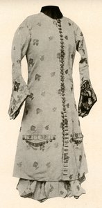 Cappotto e pantaloni completi di broccato di bufalo con fiori e foglie, c1670, 1937 da Unbekannt