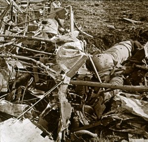 Aereo precipitato, Aisne, Francia, c1914-c1918