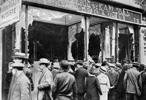 Negozio di gioielli austriaco danneggiato, Parigi, Prima Guerra Mondiale, 1914 da Unbekannt