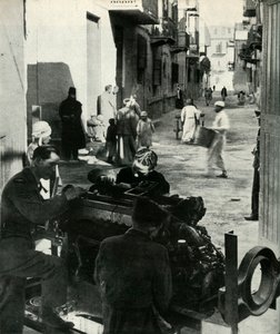 Dispersi nei vicoli del Cairo c