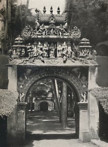 Ingresso a un tempio indù, Ceylon, 1926 da Unbekannt