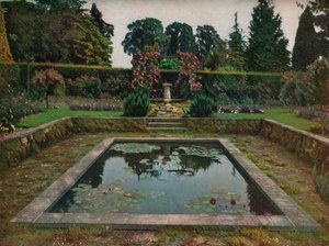 Giardino Recintato e Stagno di Gigli a Gatton Park, Surrey da Unbekannt
