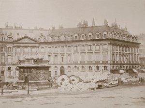 Colonna caduta, Place Vendome, Parigi, 1871