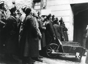 Soldati francesi in un cinema dell