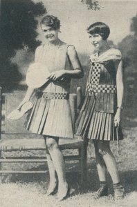 Vestiti di Strisce di Legno, c1935 da Unbekannt