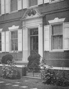 Ingresso del giardino della casa di Miss Anne Morgan, New York City, 1924 da Unbekannt