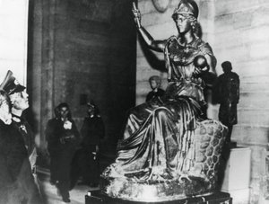 Il feldmaresciallo tedesco von Rundstedt visita il Louvre, Parigi occupata