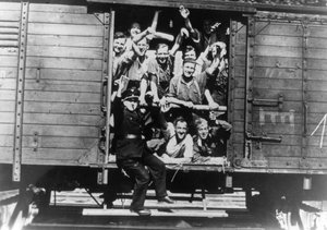 Soldati tedeschi in un vagone ferroviario, Francia, agosto 1940