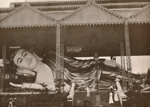 Gigantesca figura reclinata di Buddha, Pegu, 1900 da Unbekannt